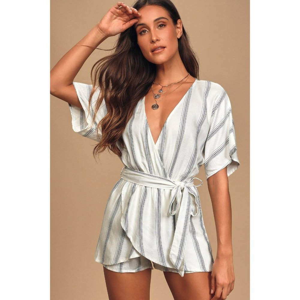 Lulus Climb Aboard Grey and White Striped Romper Women’s Size Small